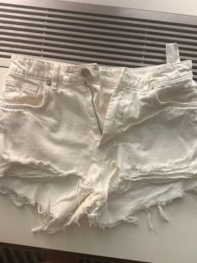 Zara White Distressed Denim Cutoff Shorts